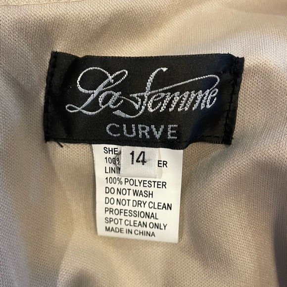 La Femme Curve 29396 Sequin Long Sleeve Minidress in Silver - Picture 6 of 7